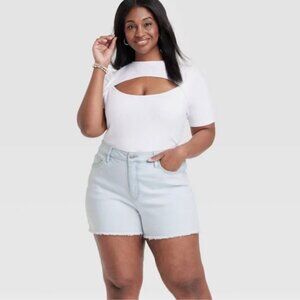 NEW Ava & Viv Light Wash Midi Jean Shorts Size 17